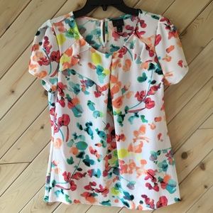 Women’s floral top